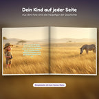 Innenseite Safari-Buch: das Kind im hohen Gras mit einem Zebra
